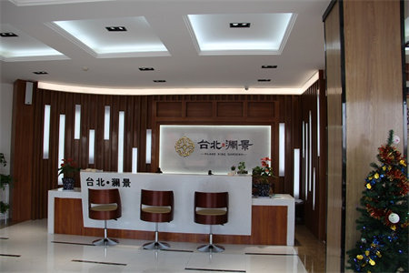 奥韵花园，套二，带附房，好楼层，全明户型，出门口就是便民市场